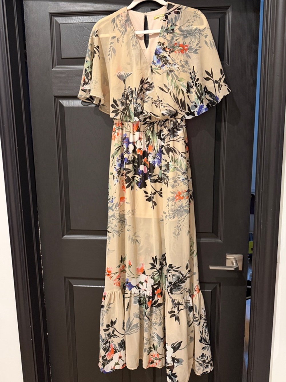 Beige Gianni Bini Floral Maxi Dress - Elegant Women's Summer Dress